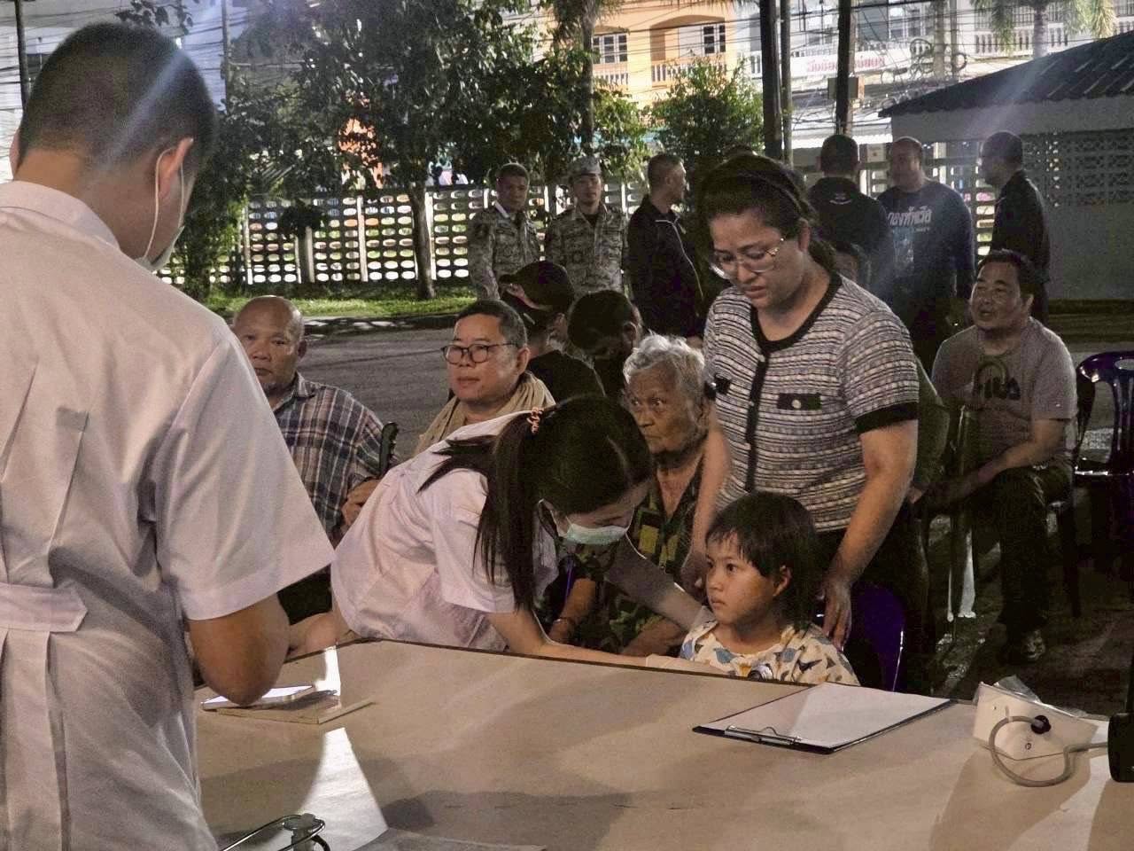 กองทัพเรือส่งซีลช่วยน่ำท่มเมื่อคินนี้ 26 พ.ย. 68