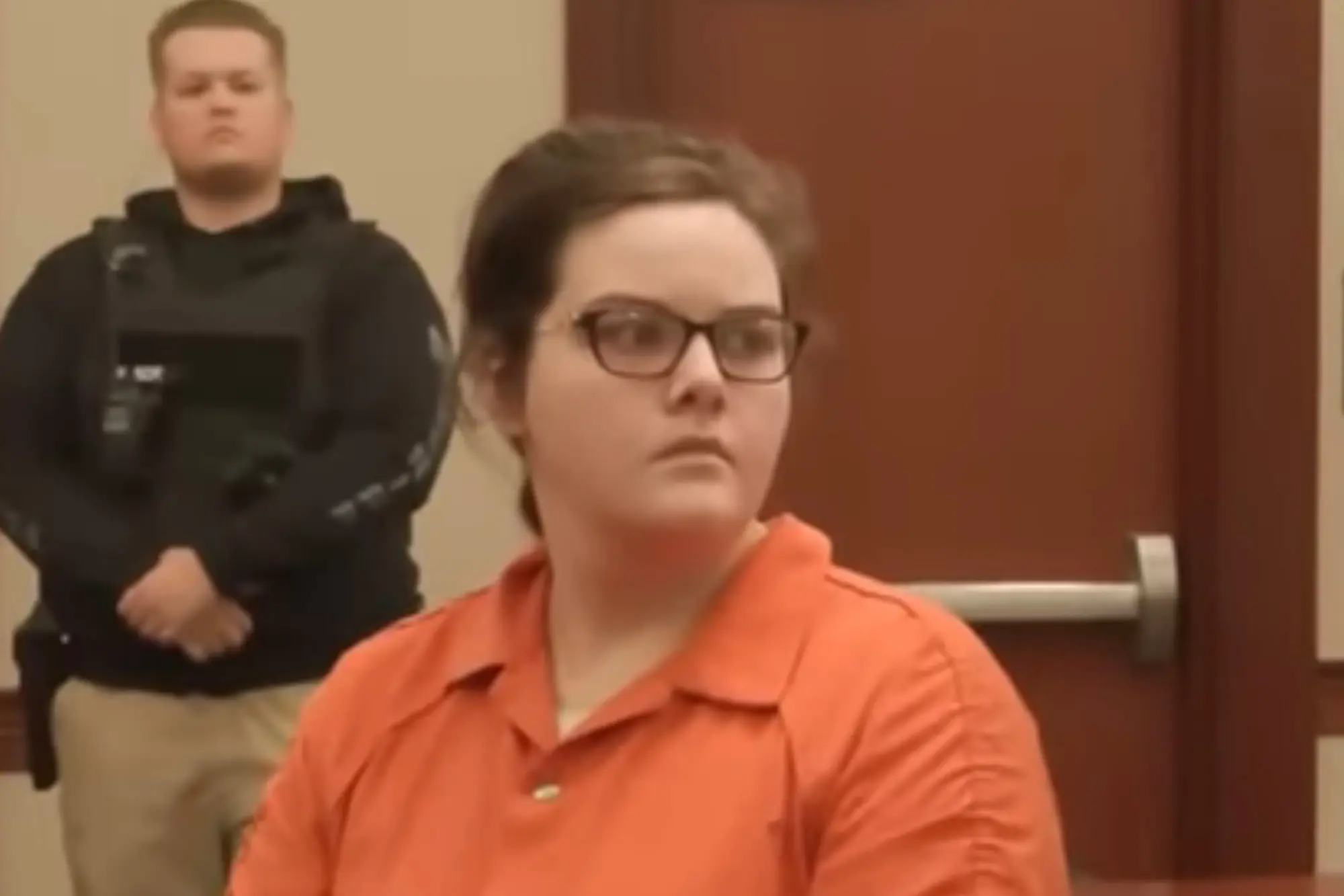 เอเลนา บาร์ดิน ครูสาวที่ถูกตัดสินจำคุก 14 ปี