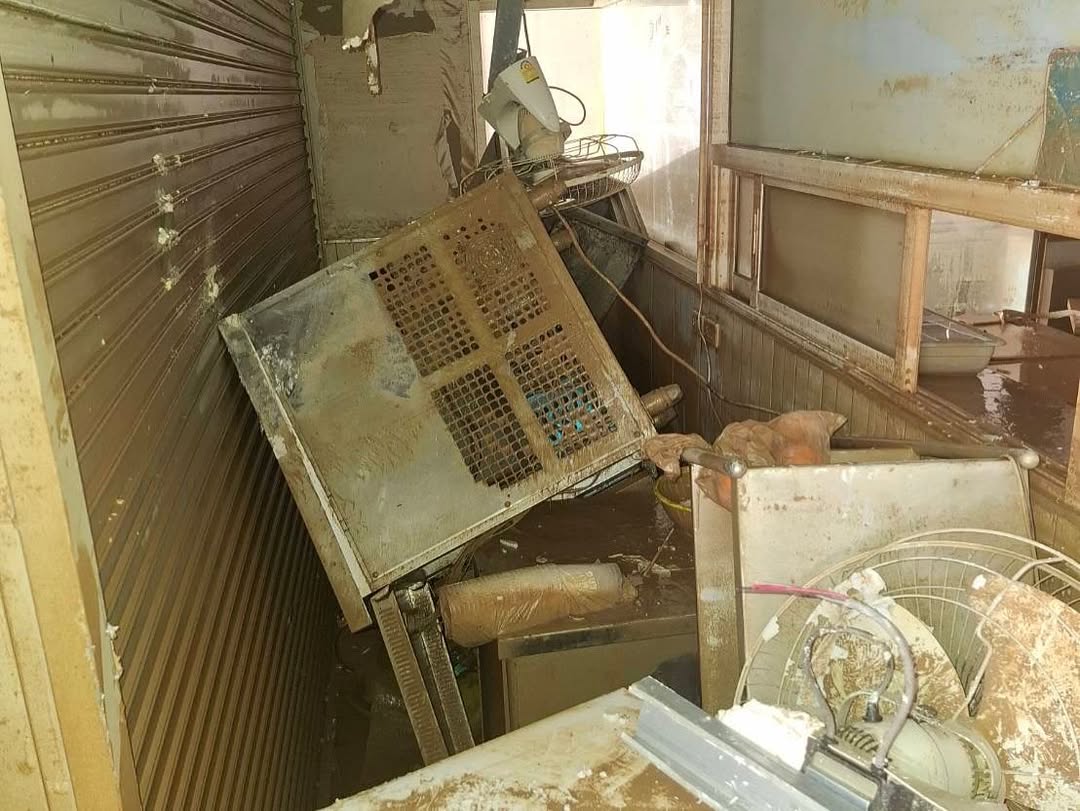 ร้านเคน ภูภูมิถูกน้ำท่วม-5