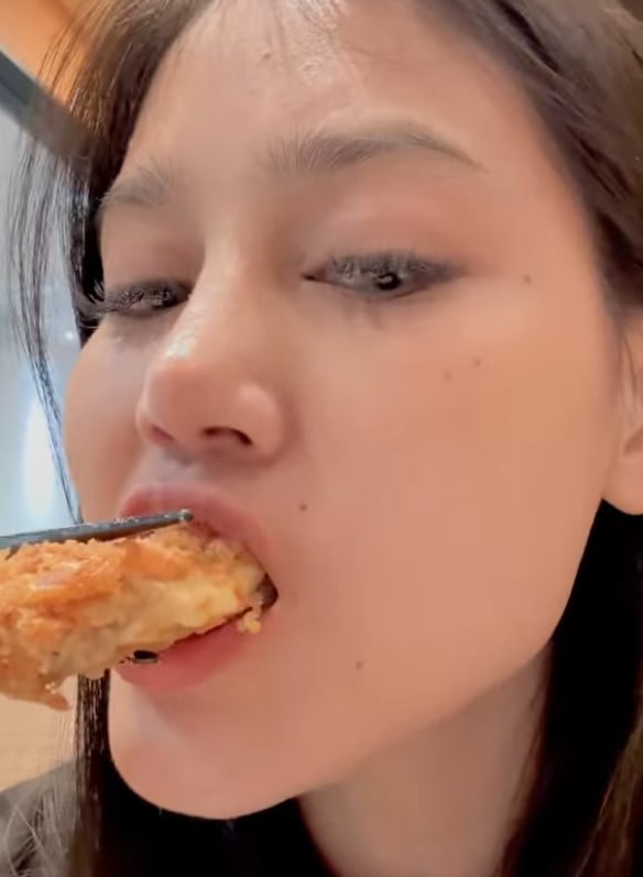 ข้อความในโพสต์เน้นการเริ่มต้นใหม่เพื่อครอบครัว