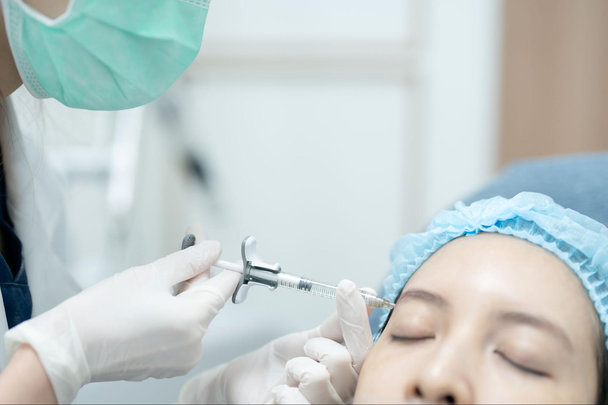 ฉีดฟิลเลอร์ขมับ คืออะไร เหมาะกับใคร