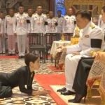 ในหลวง ทรงเปลี่ยนเครื่องทรง &#039;พระแก้วมรกต&#039; เข้าสู่ฤดูหนาว พระราชทานน้ำมหาสังข์ เจ้าคุณพใระสินีนาถ