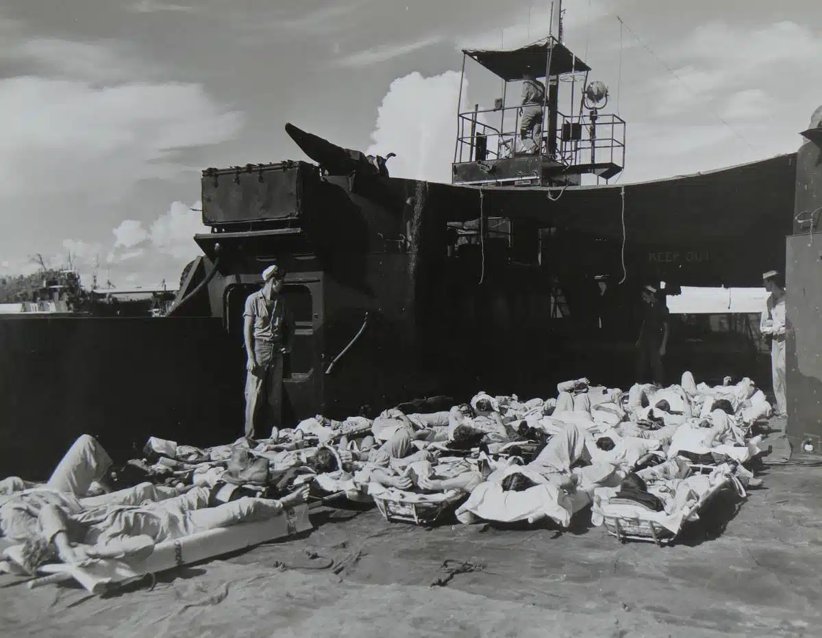 uss indianapolis shark attack