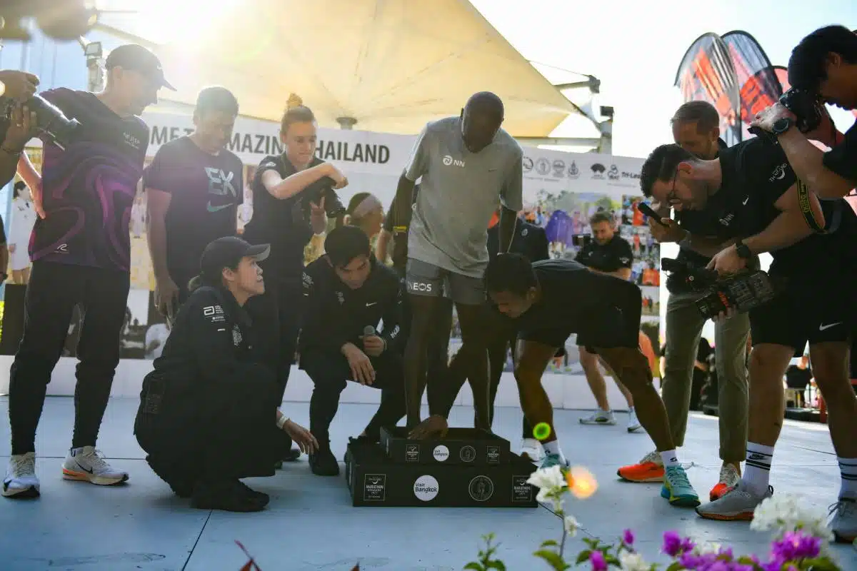 คิปโชเก้ Footprint Ceremony