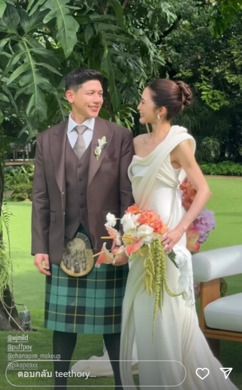 ส่องลุค "มายด์ ลภัสลัล" ในพิธีหมั้น 3 พ.ย. สวมชุดที่ตัดเย็บอย่างพิถีพิถัน เน้นความเรียบหรู ครอบครัวภิรมย์ภักดีต้อนรับ "นุ่น-เต้" ร่วมยินดี