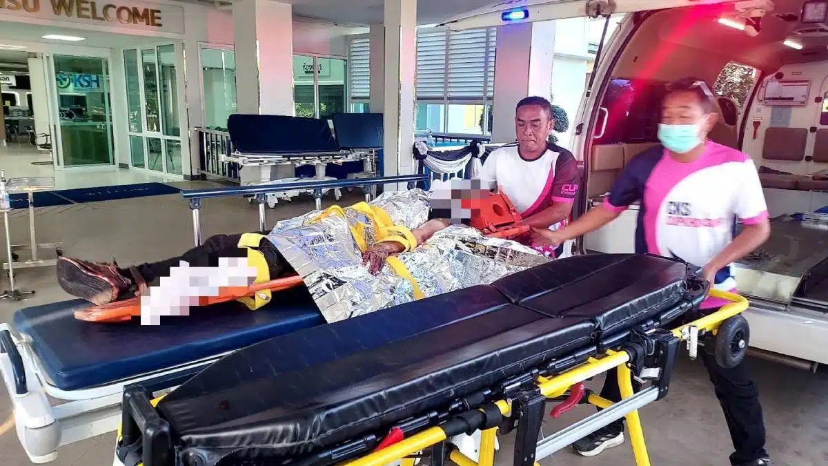 ชาวจีนเหยียบกับระเบิด