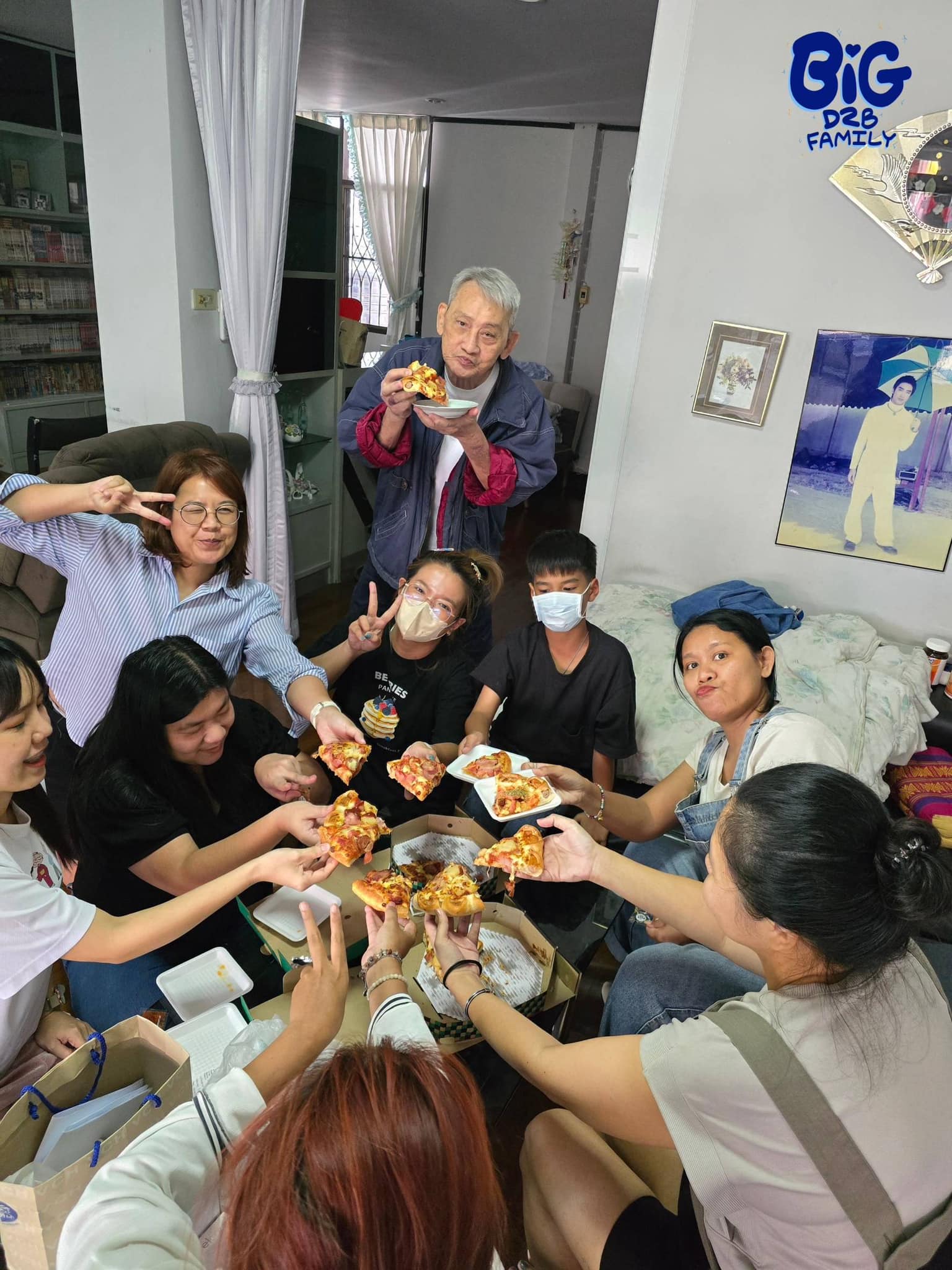 ชื่นชม แฟนคลับดูแล คุณพ่ออุดม แทน บิ๊ก D2B แม้นักร้องดังในดวงใจจะจากไปแล้วเกือบ 20 ปี-6