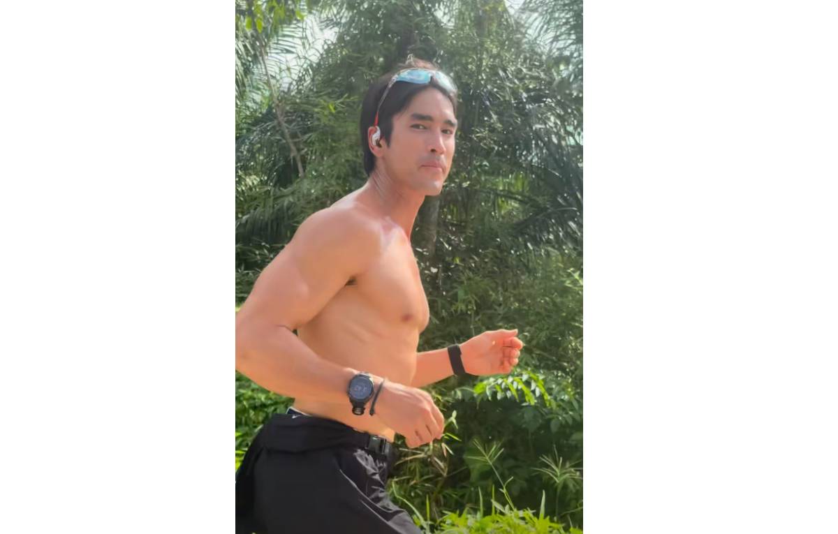 ณเดชน์วิ่งริมถนน