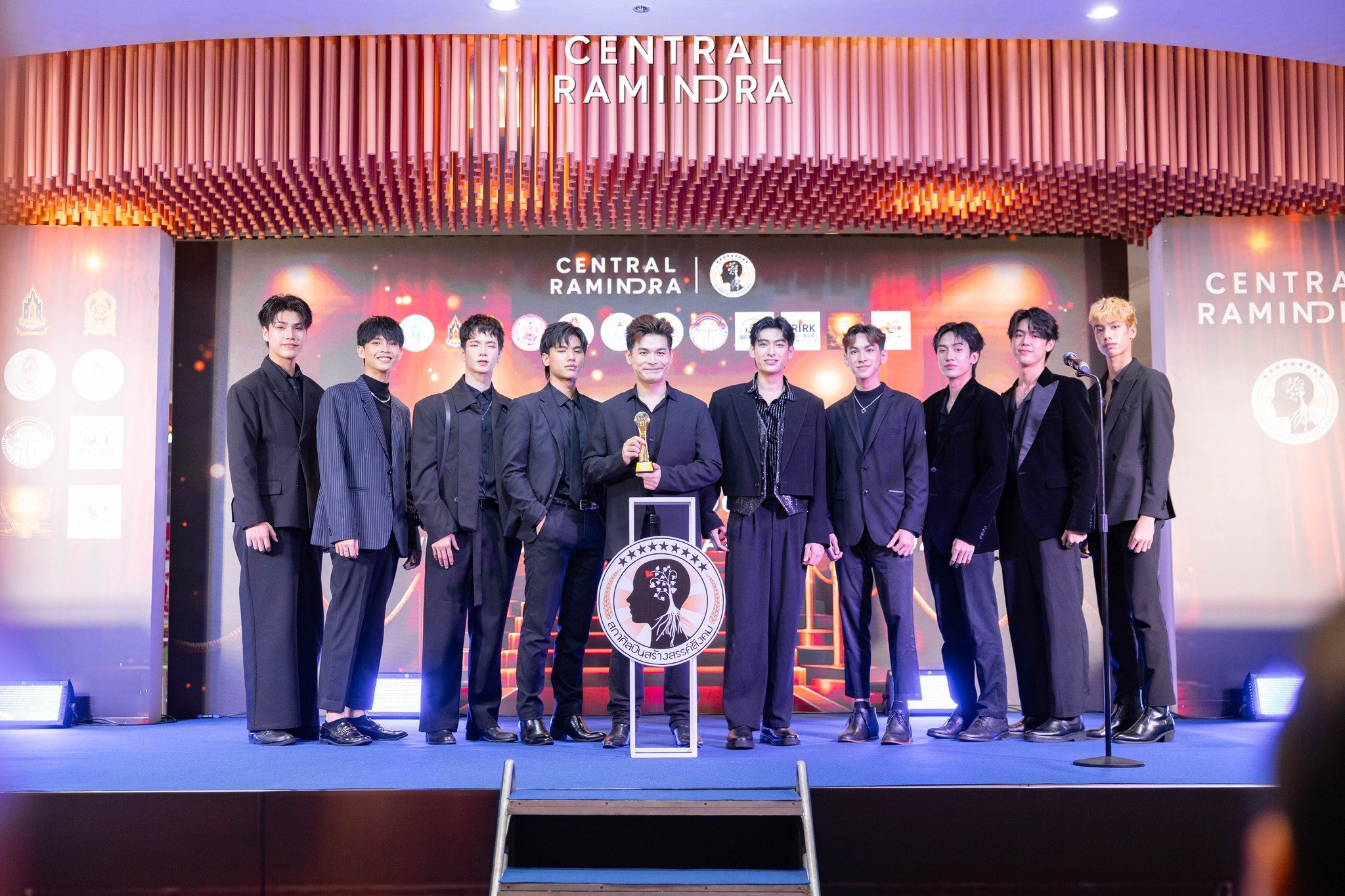 ดาราชาย งานเยาวชนแห่งชาติ