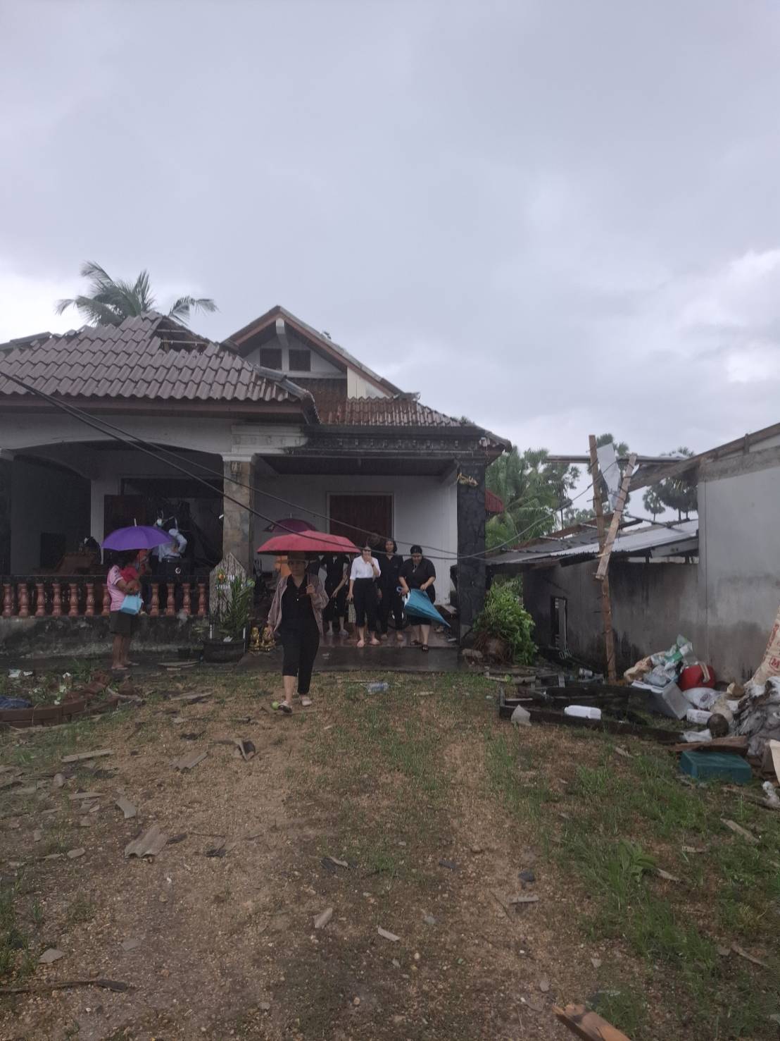 ตำบลบ้านขาว อ.ระโนด เกิดเหตุพายุหมุน วันที่ 24 พฤศจิกายน