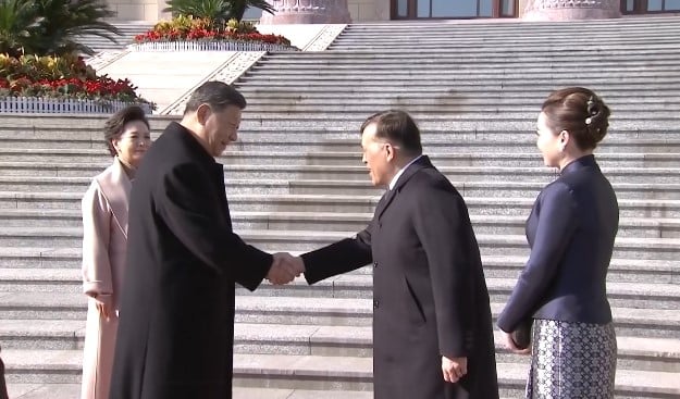 การพบกันระหว่าง สี จิ้นผิง และในหลวง สะท้อนถึงมิตรภาพจีน-ไทย