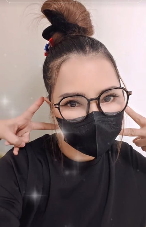 จันทร์จวง ดวงจันทร์ นักร้องลูกทุ่งชื่อดัง เผยข่าวเศร้าป่วยมะเร็ง