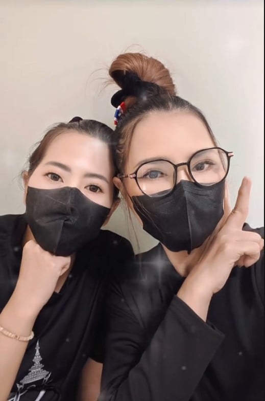 เพื่อนร่วมวงการบันเทิงให้กำลังใจ จันทร์จวง ดวงจันทร์ ในช่วงเวลาที่ยากลำบาก