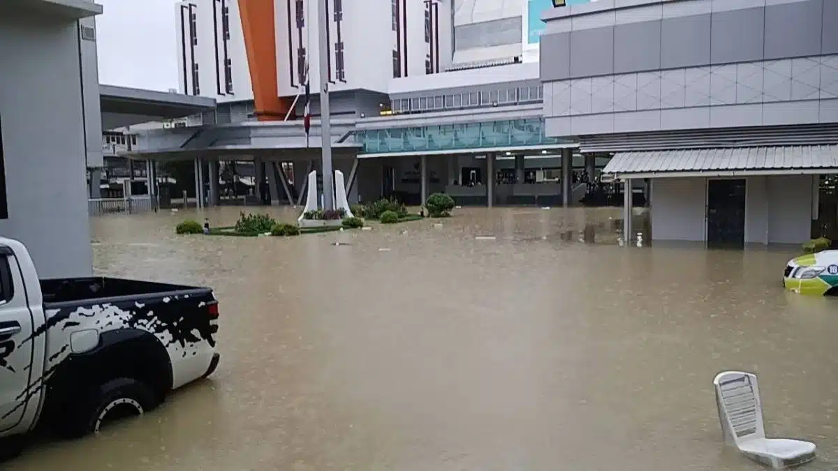 น้ำท่วมโรงพยาบาลหาดใหญ่
