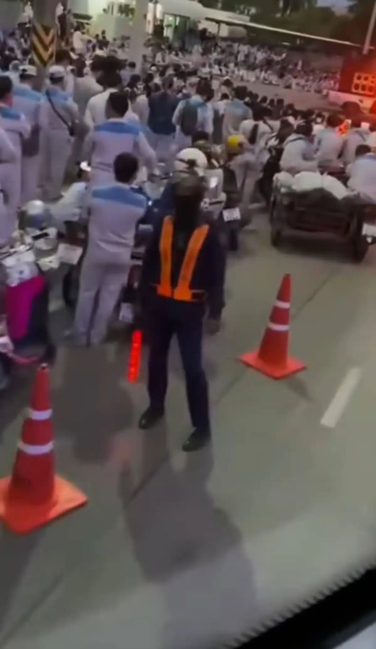 บริษัทไดกิ้นโบนัสประจำปีเท่าไหร่