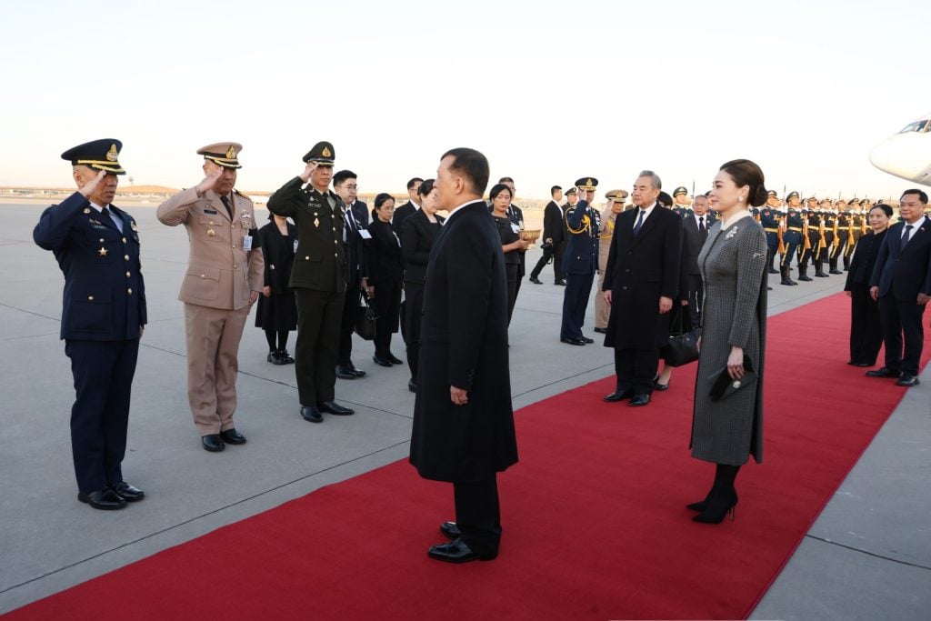 พระบาทสมเด็จพระเจ้าอยู่หัว และพระราชินี เสด็จฯ เยือนจีน-4