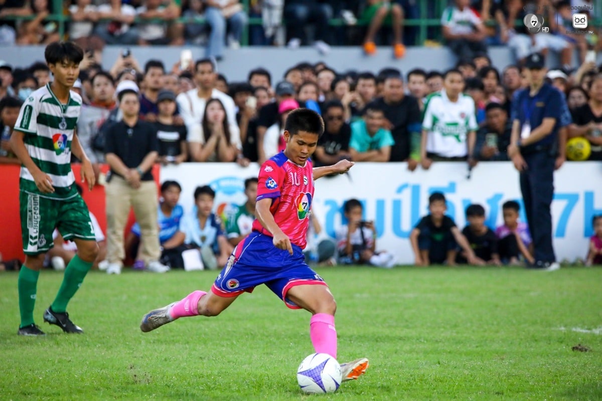 พายัก สีพะนม ผู้เล่นยอดเยี่ยมประจำทัวร์นาเมนต์ฟุตบอล 7 สี 2025