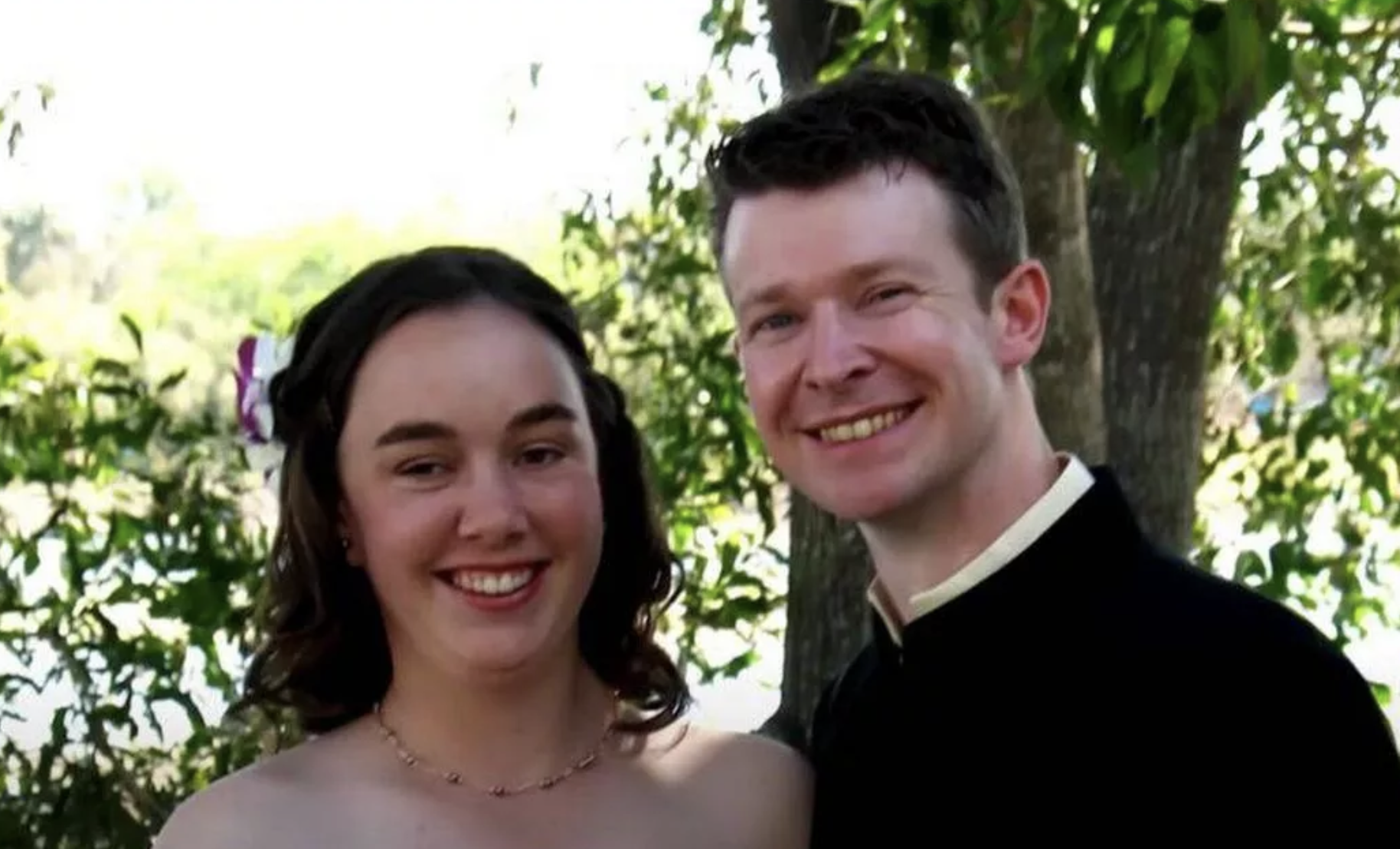 ศาลสั่งจำคุก อดัม บริตตัน นักสัตววิทยาอังกฤษ ข้อหาข่มขืน-ทรมานสัตว์ 42 ตัว ล่าสุดภรรยาออกมาแฉสามีตัวเองว่าเป็น "อสูรกาย"