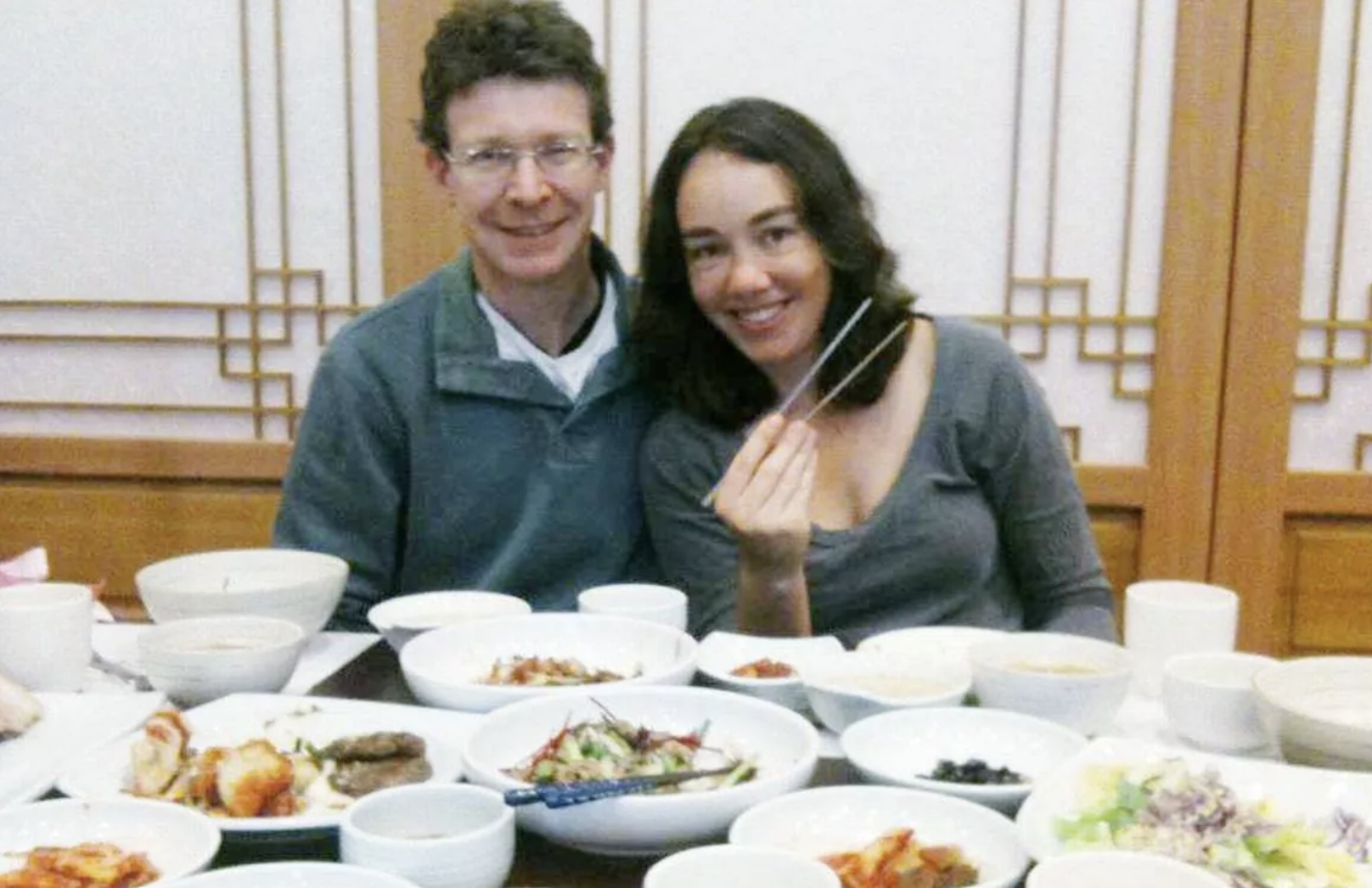 ศาลสั่งจำคุก อดัม บริตตัน นักสัตววิทยาอังกฤษ ข้อหาข่มขืน-ทรมานสัตว์ 42 ตัว ล่าสุดภรรยาออกมาแฉสามีตัวเองว่าเป็น "อสูรกาย"