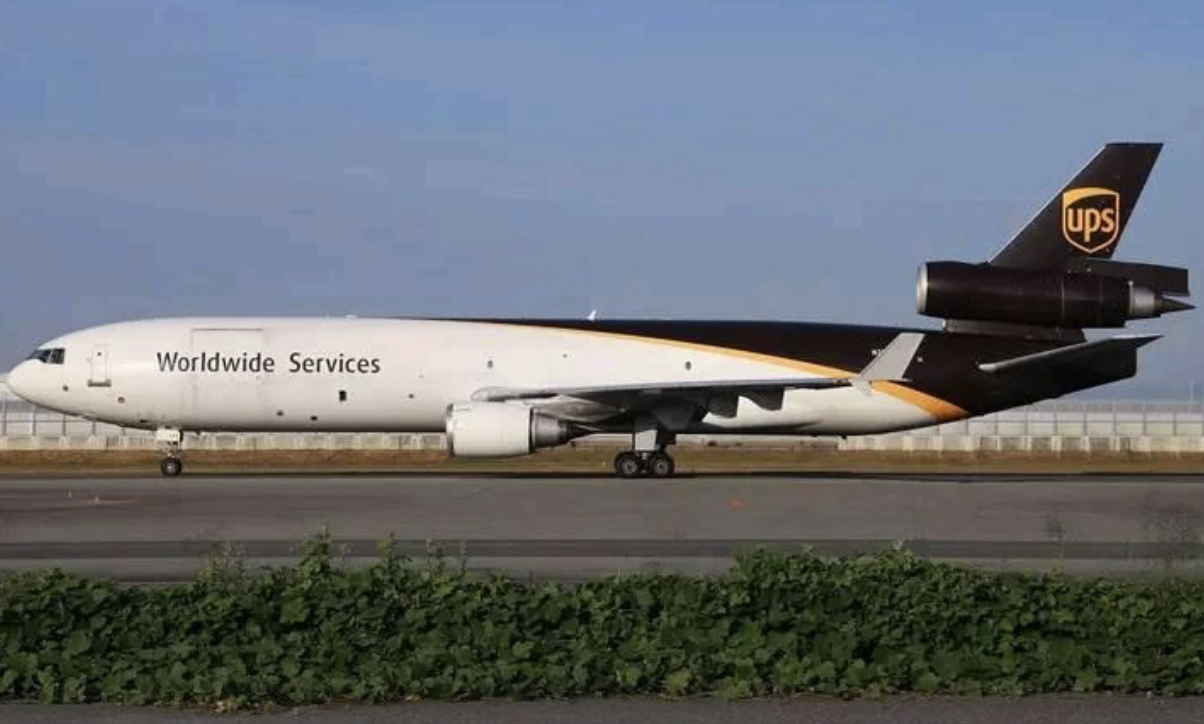 เครื่องบินขนส่งสินค้า UPS 2976 เครื่อง MD-11 ตกที่เคนทักกี