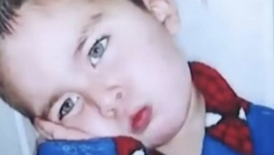 สลด พ่อ แม่ ย่า รุมซ้อมทรมานลูก 8 ขวบจนตาย ยัดศพซ่อนในถังน้ำแข็ง