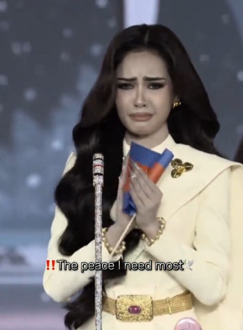 เวทีประกวดมิสทีนกัมพูชาเต็มไปด้วยความตึงเครียดจากสุนทรพจน์