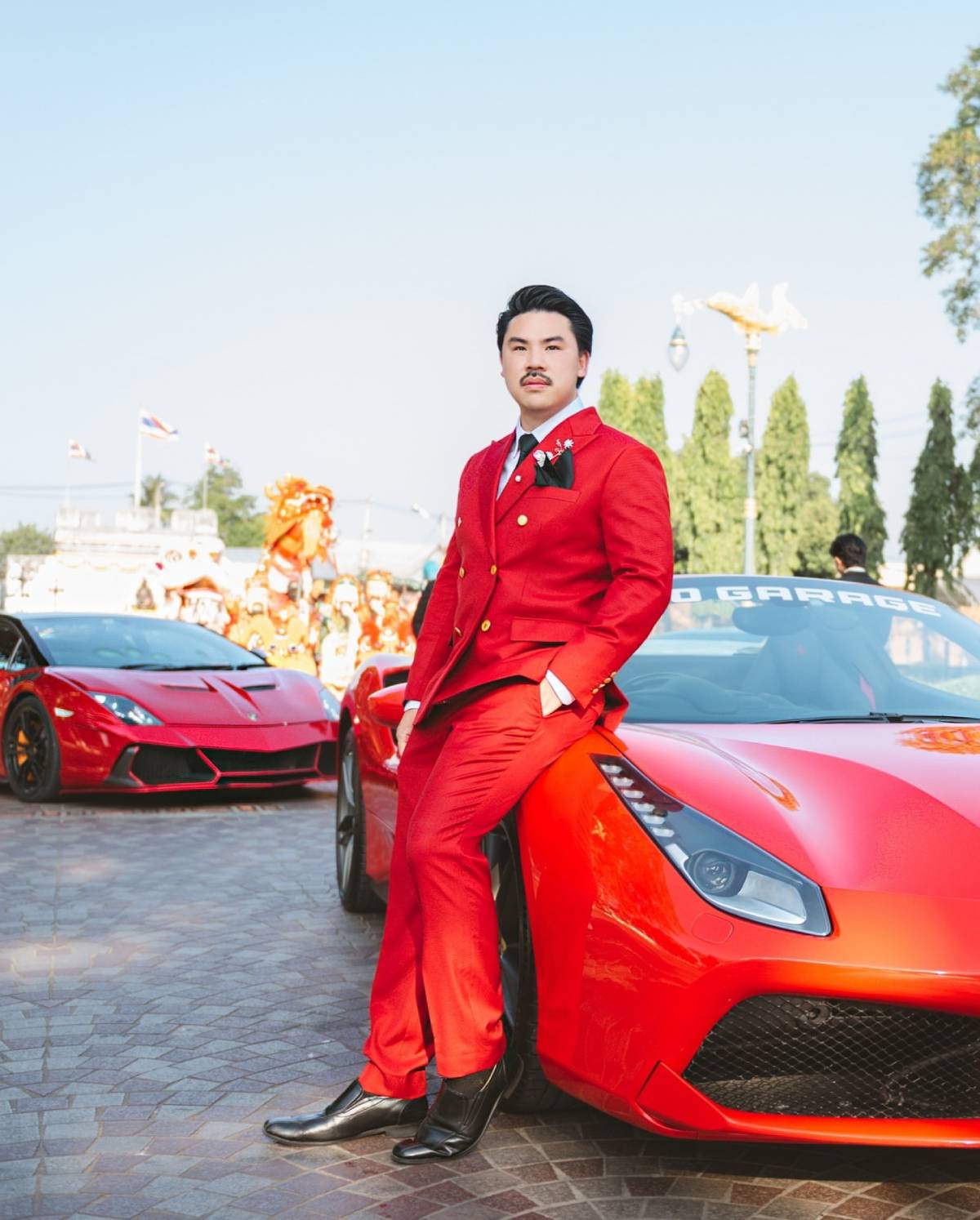 ลัมโบสีแดงกันจอมพลัง