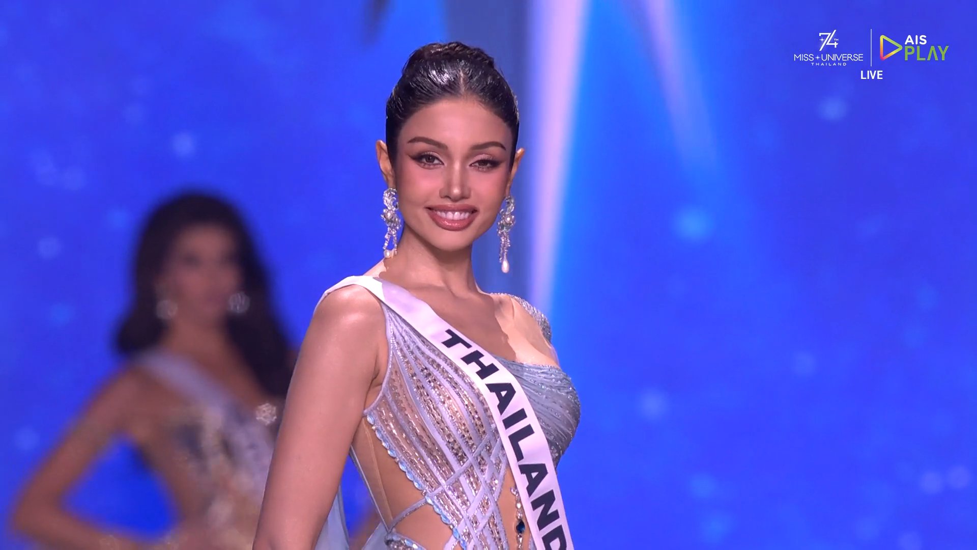 วีนา ปวีนา คว้ารอง 1 Miss Universe 2025 กองเชียร์ไทยกระหึ่มฮอลล์-2