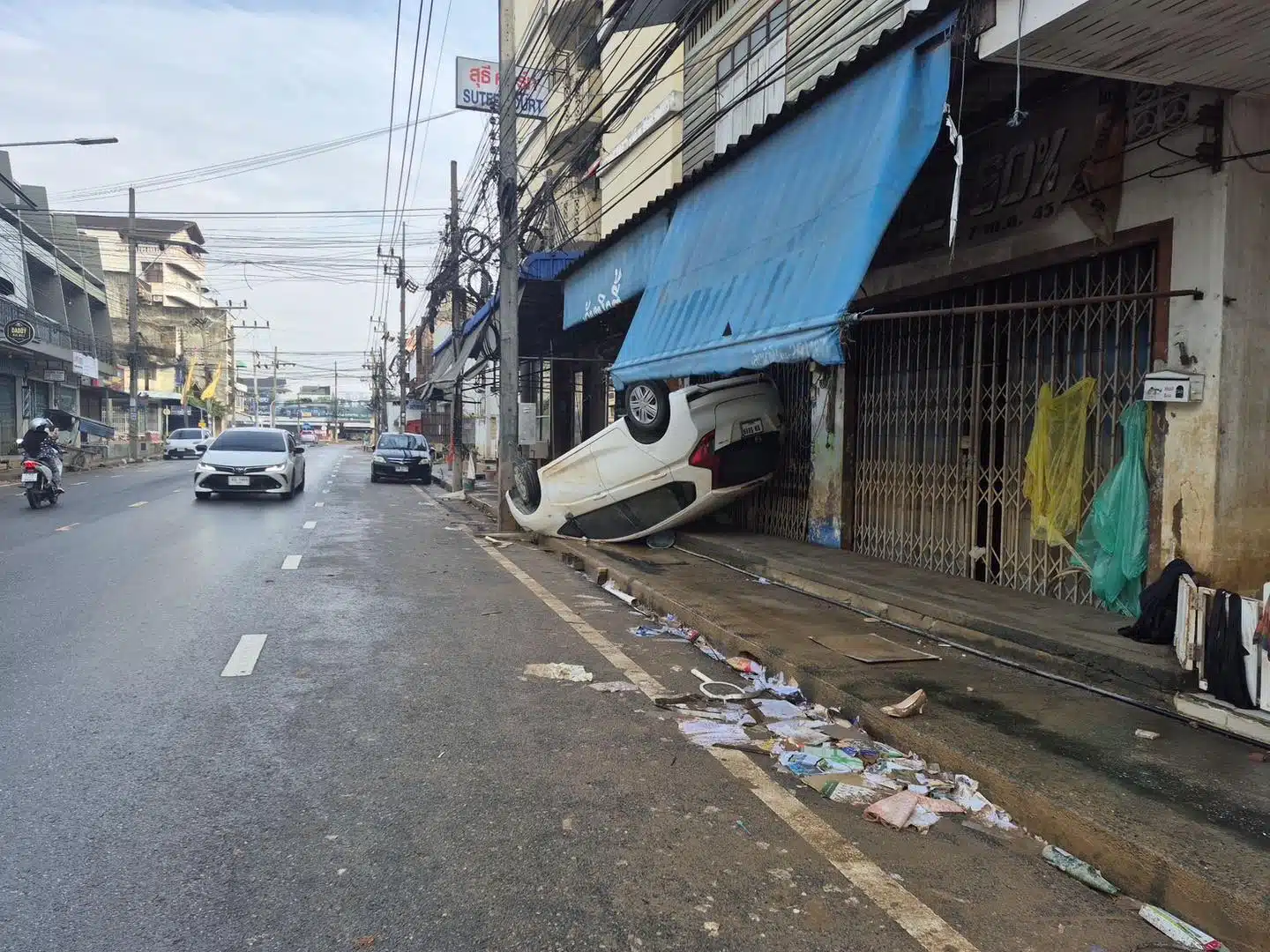 สถานีตำรวจภูธรคอหงส์เปิดภาพหาดใหญ่น้ำลด-2
