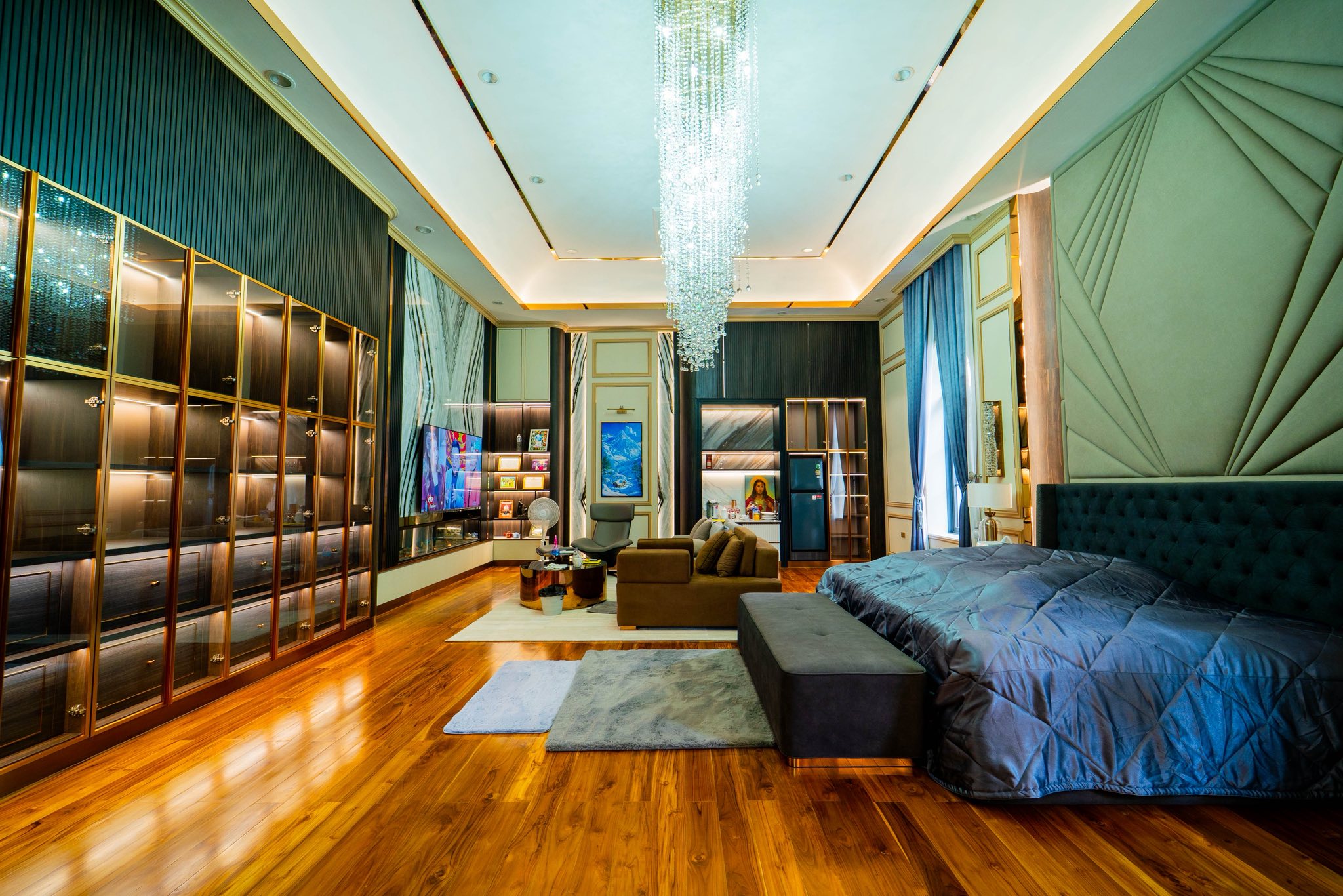 ส่องภาพคฤหาสน์หรู เจ้าของประกาศขาย 250 ล้าน สิ่งอำนวยความสะดวกครบ พร้อมเข้าอยู่ได้เลย-10