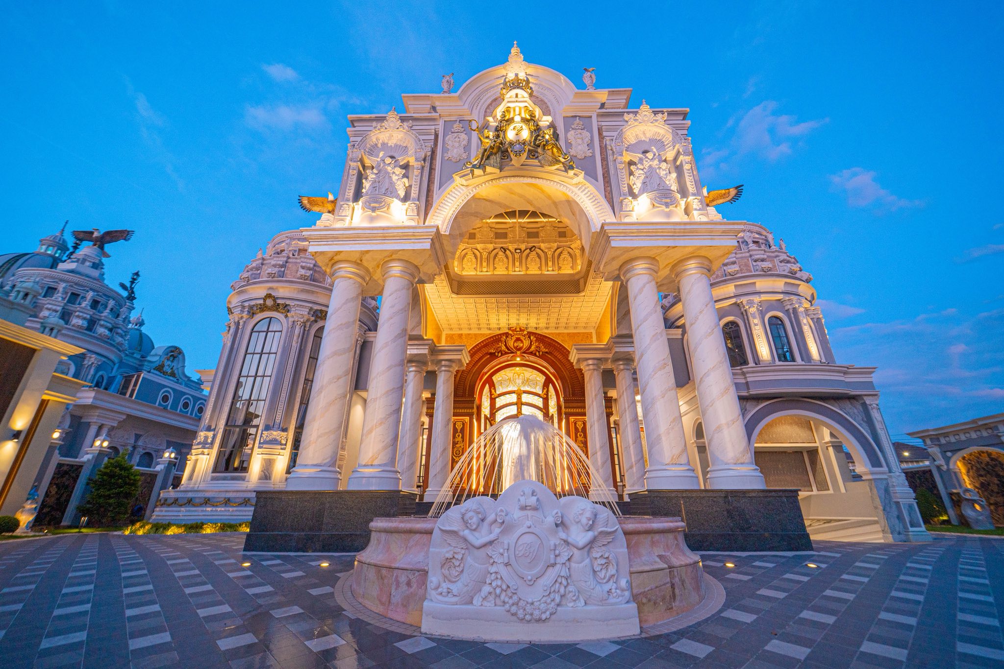 ส่องภาพคฤหาสน์หรู เจ้าของประกาศขาย 250 ล้าน สิ่งอำนวยความสะดวกครบ พร้อมเข้าอยู่ได้เลย-18