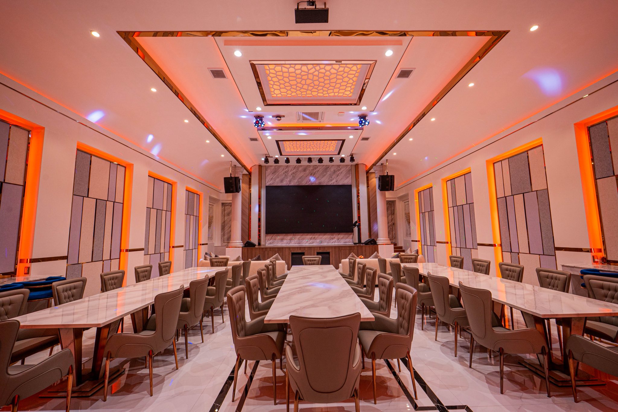 ส่องภาพคฤหาสน์หรู เจ้าของประกาศขาย 250 ล้าน สิ่งอำนวยความสะดวกครบ พร้อมเข้าอยู่ได้เลย-19