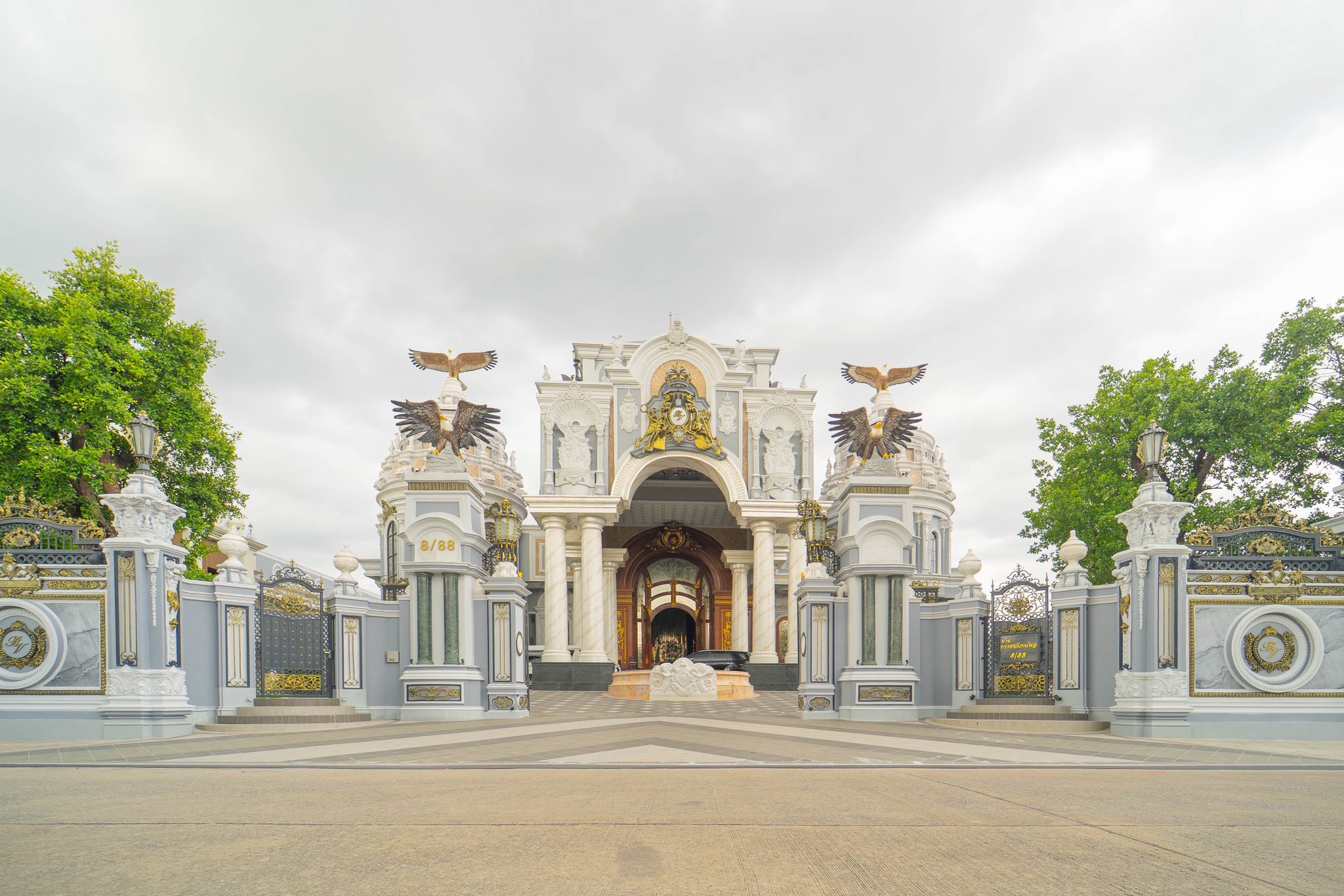 ส่องภาพคฤหาสน์หรู เจ้าของประกาศขาย 250 ล้าน สิ่งอำนวยความสะดวกครบ พร้อมเข้าอยู่ได้เลย-3