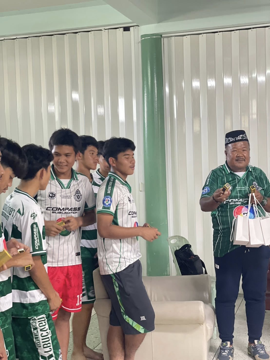 หมอนทอง แพ้