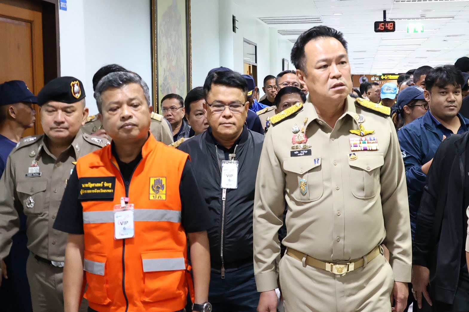 อนุทิน ชาญวีรกูล