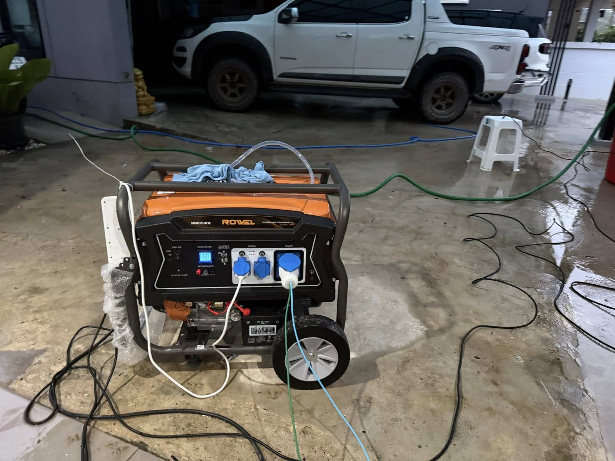 อึ้งทั้งจังหวัด! บ้านหลังเดียวในหาดใหญ่ น้ำไม่ท่วม เจ้าของเผยสร้างแข่งกับน้ำใน 1 ชม.-7