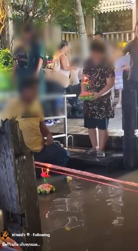 คลิปชายยืนดักต้นน้ำ คว้ากระทงที่มีเงินทำบุญอยู่ข้างใน