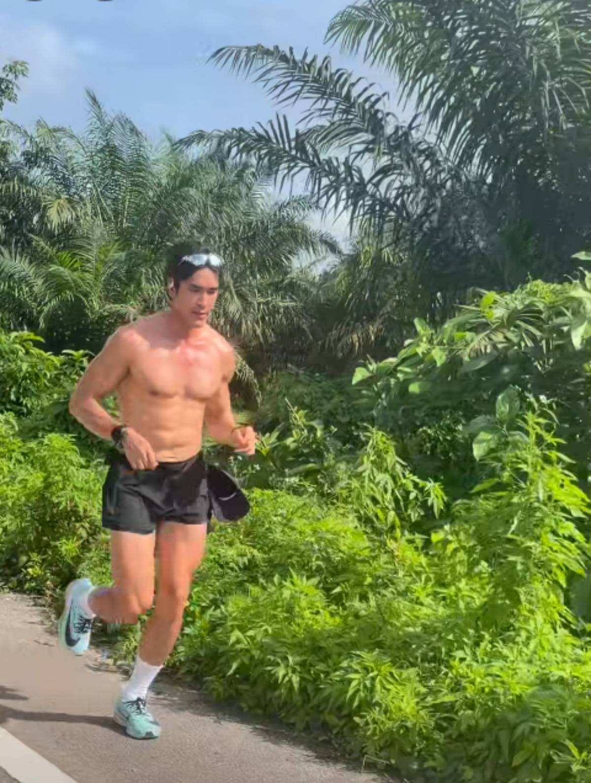 เจอณเดชน์วิ่ง