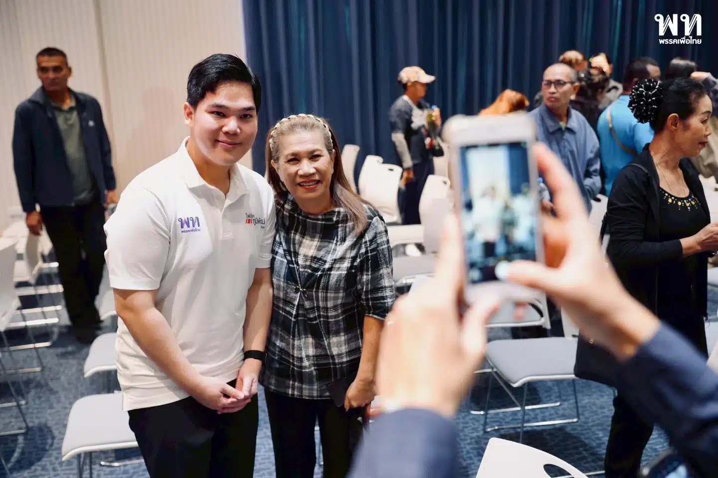 การเปิดตัวของโฟล์ค ภูมิพัฒน์ ในพรรคเพื่อไทย เพื่อทวงคืนพื้นที่ดอนเมือง