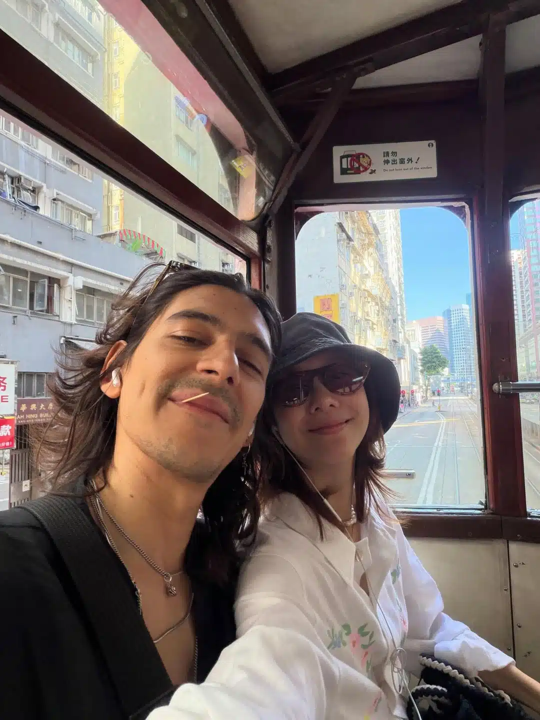 เต้ย จรินทร์พร ถ่ายรูปคู่กับแฟนหนุ่มชาวต่างชาติที่ฮ่องกง