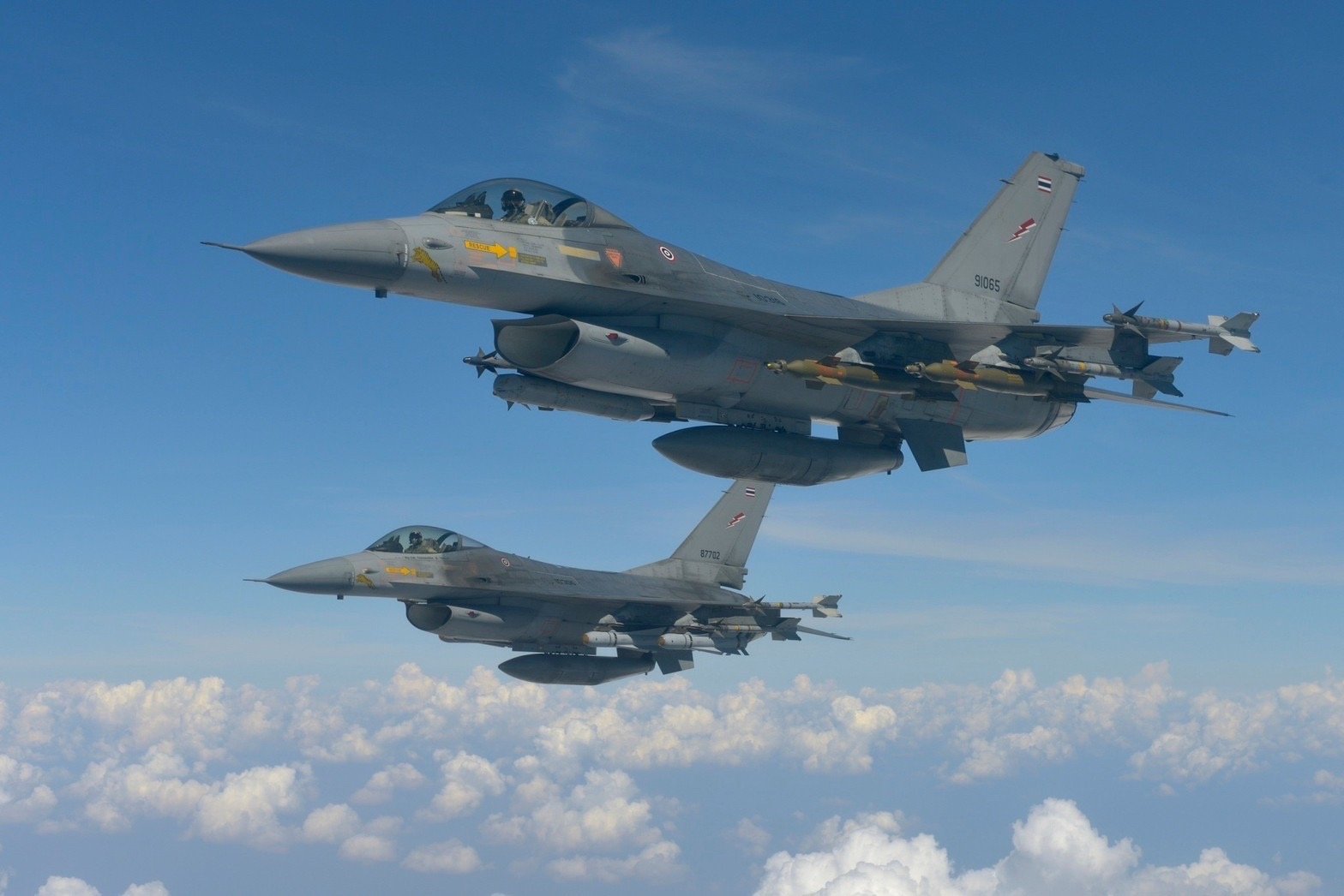 เครื่องบิน F-16