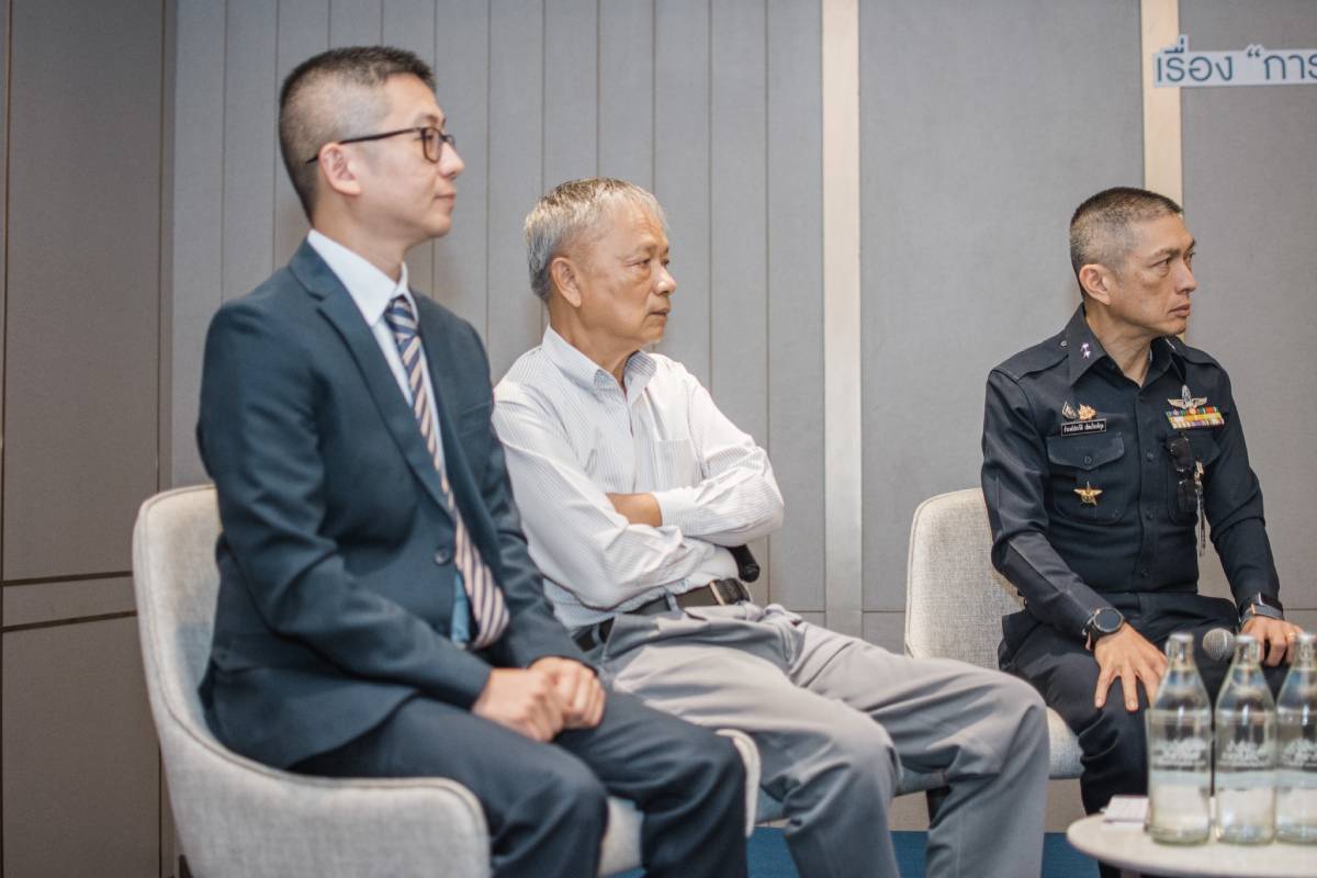 Atukkit Sawangsuk (ใบตองแห้ง ประชาไท)