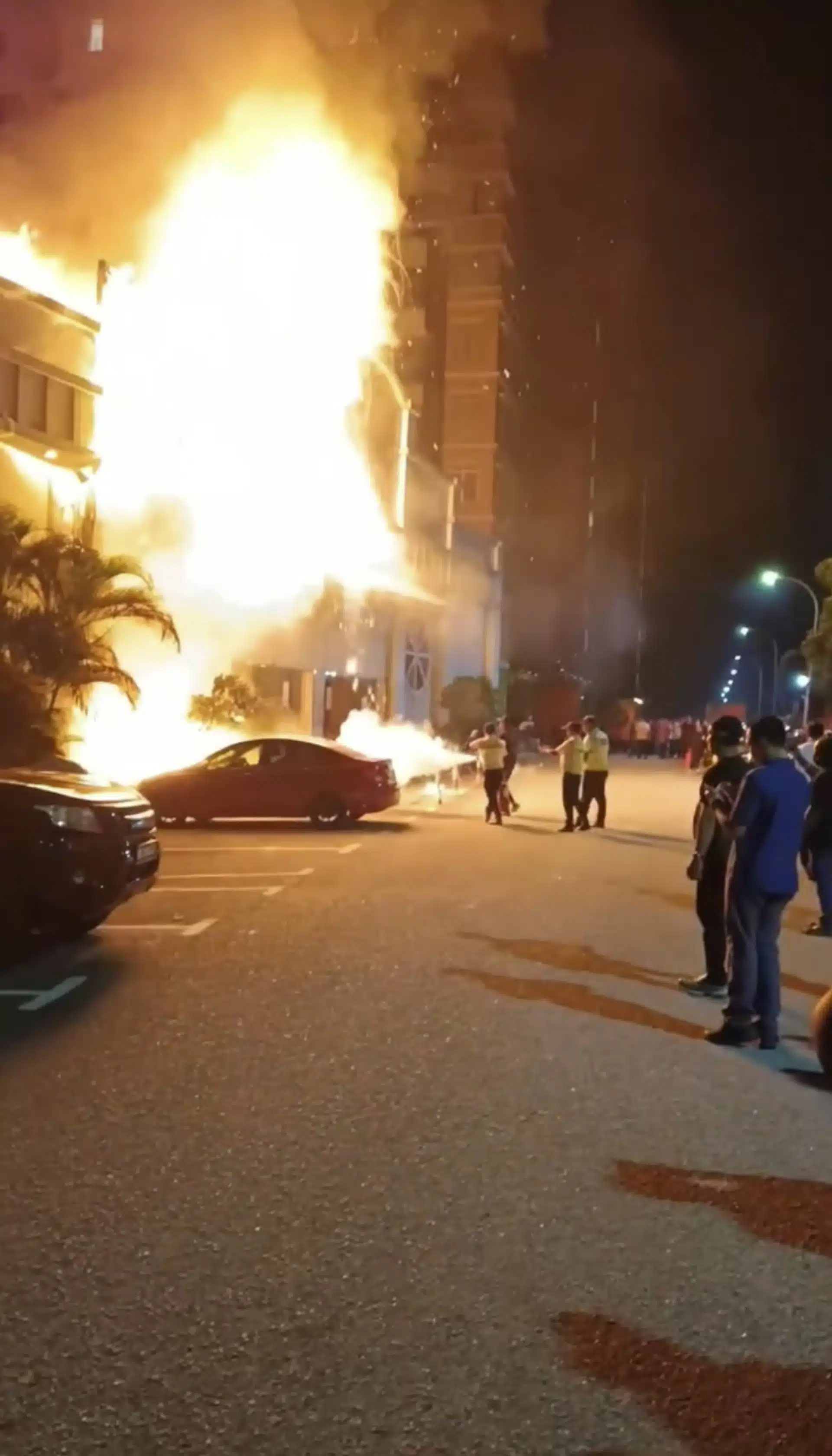 ไฟไหม้งานเลี้ยงคริสต์มาสบริษัทมาเลเซีย-2