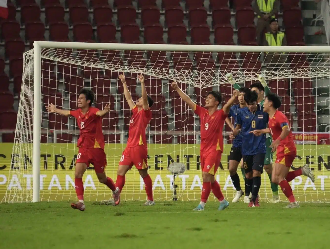 การแข่งขันฟุตบอลชายซีเกมส์ 2025 สร้างความตื่นเต้นให้แฟนบอลไทย