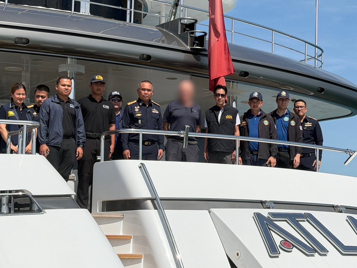 การยึดเรือยอชท์ ATLAS เกิดขึ้นหลังการสืบสวนที่ยาวนานเกี่ยวกับการฟอกเงิน