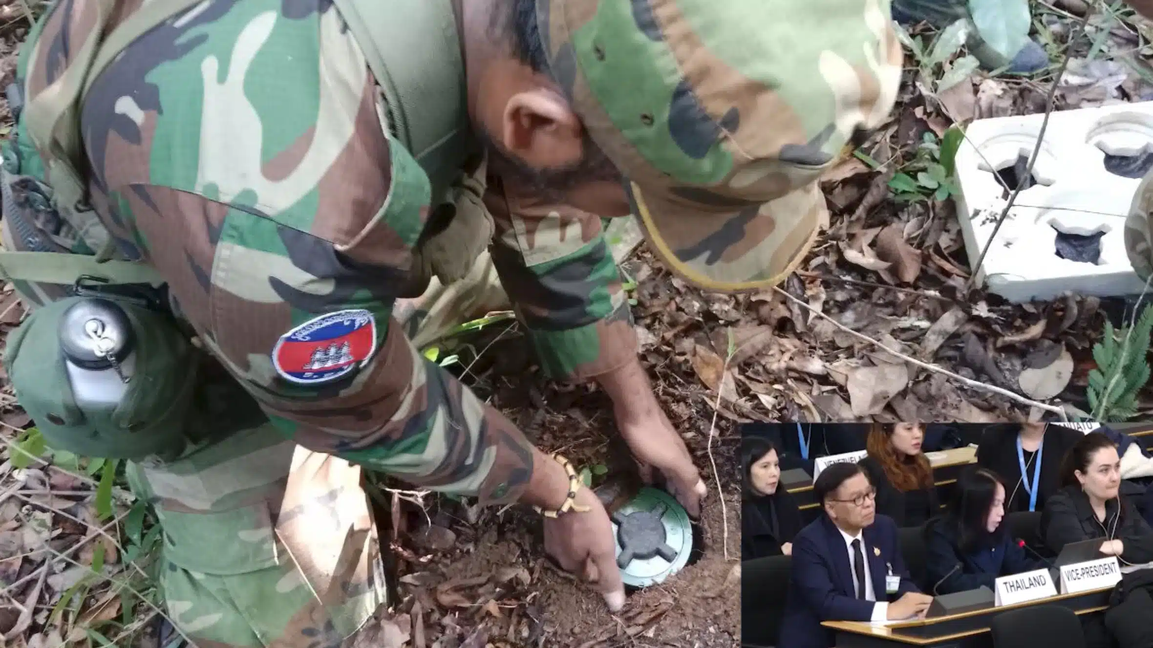 ภาพจากคลิปวิดีโอที่ไทยนำเสนอ แสดงทหารกัมพูชากำลังวางทุ่นระเบิด