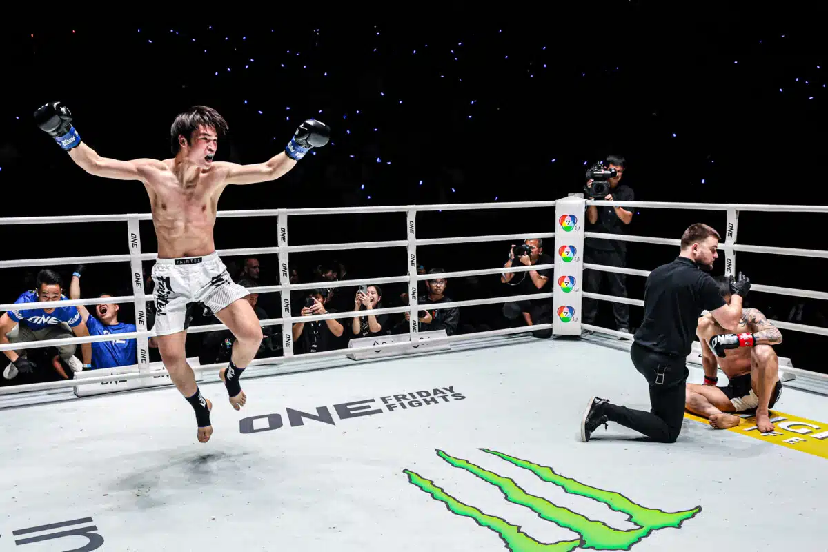 แฟนมวยช็อก ตะวันฉาย พ่ายเร็ว หลิว เมิงหยาง