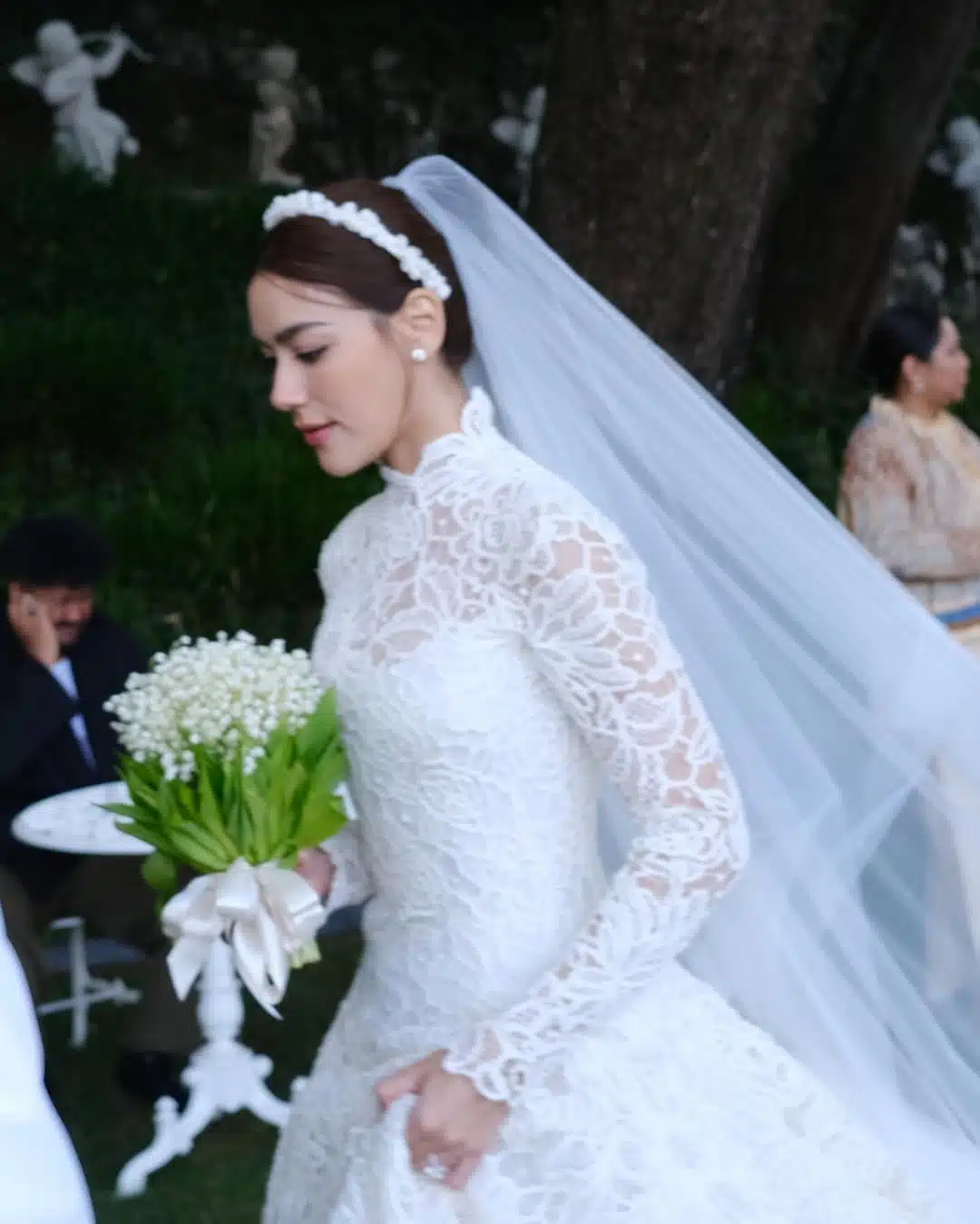 ชุดแต่งงานคิมเบอร์ลี่