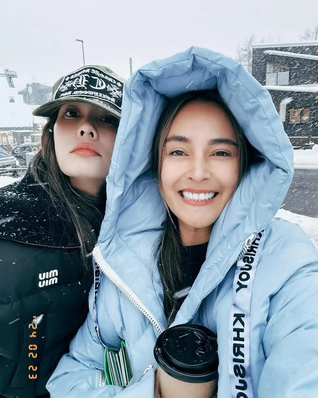 เจนี่ และ นานา