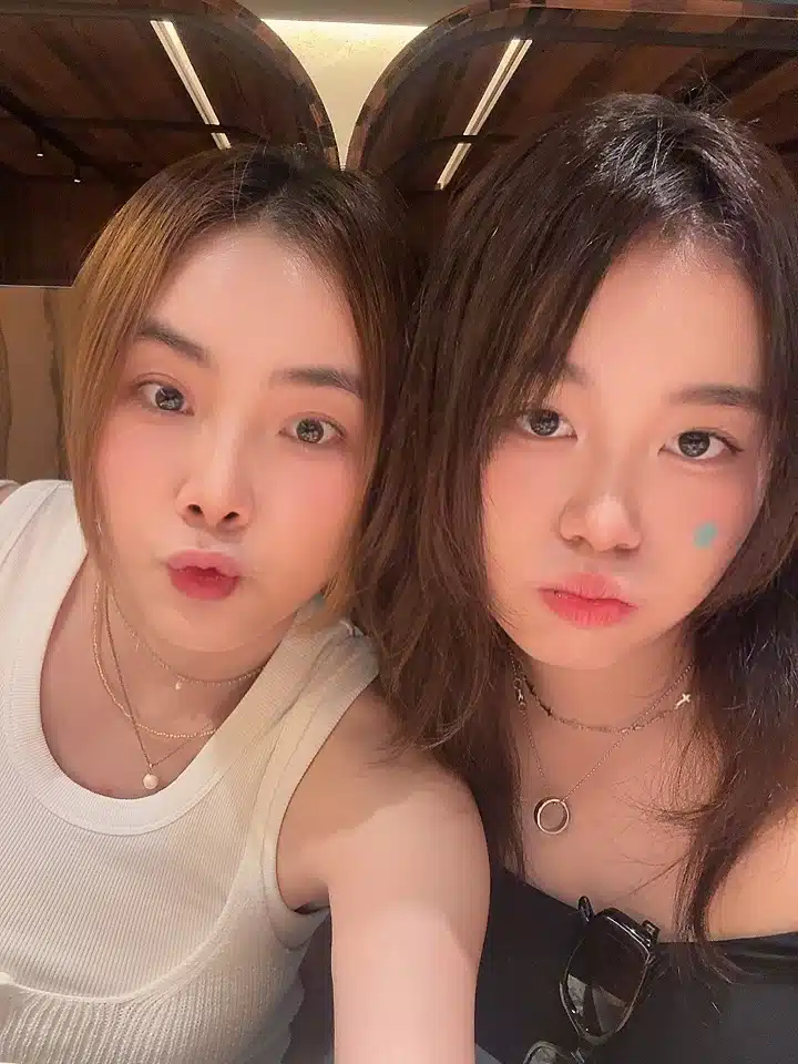 น้องนกยูง ลูกสาวเสนาลิง และ มด อารยา